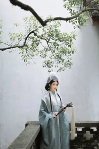 YiTuYu Vol.7762 Ren Jian Yue-su Chen: A Masterpiece of Visual Storytelling - image 7