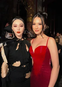 Kim Duyen and Fan Bingbing Shine Together at Paris Fashion Week - image 0