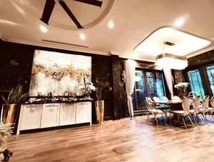 Inside the Stunning $2.5 Million Lakeside Villa of Vietnam's Wealthiest TV Star - image 4