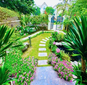 Inside the Stunning $2.5 Million Lakeside Villa of Vietnam's Wealthiest TV Star - image 2