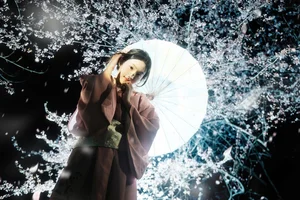 Elegant Portrait Photography: Xiao Rou in YiTuYu Art Language Vol.9025 – Chic Fashion and Artistic Poses for Modern Aesthetic Inspiration - image 3