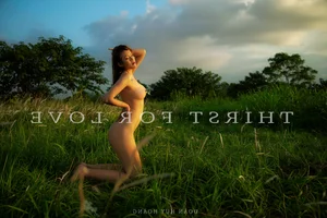 Artistic Vision: Capturing Elegance Through the Lens of Photographer Đoàn Huy Hoàng - image 15
