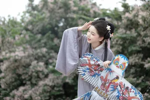 Ethereal Hanfu Beauty in Spring Bloom - YiTuYu Vol.8872 E E Chi Bu Bao - image 35