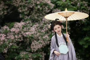 Ethereal Hanfu Beauty in Spring Bloom - YiTuYu Vol.8872 E E Chi Bu Bao - image 15