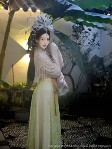 XiuRen No.10736: Li Shuang Er's Ancient Charm & Mesmerizing Guzheng Melody - image 2