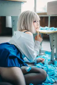 Coser Chunmomo Self-Portrait Part02: Delicate Charms Amidst Dreamy Blue Petals - image 13