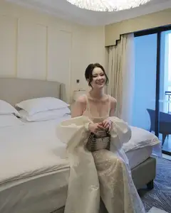 Da Nang's "IT Girl" Thai Thao Nguyen Celebrates 27th Birthday: Captivating Beauty, Timeless Charm - image 7