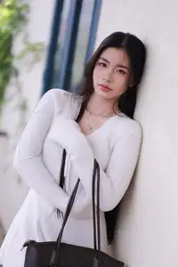 Discover the Unique Fashion Style of a Young Woman Blending Sweetness with Edgy Charm - image 1