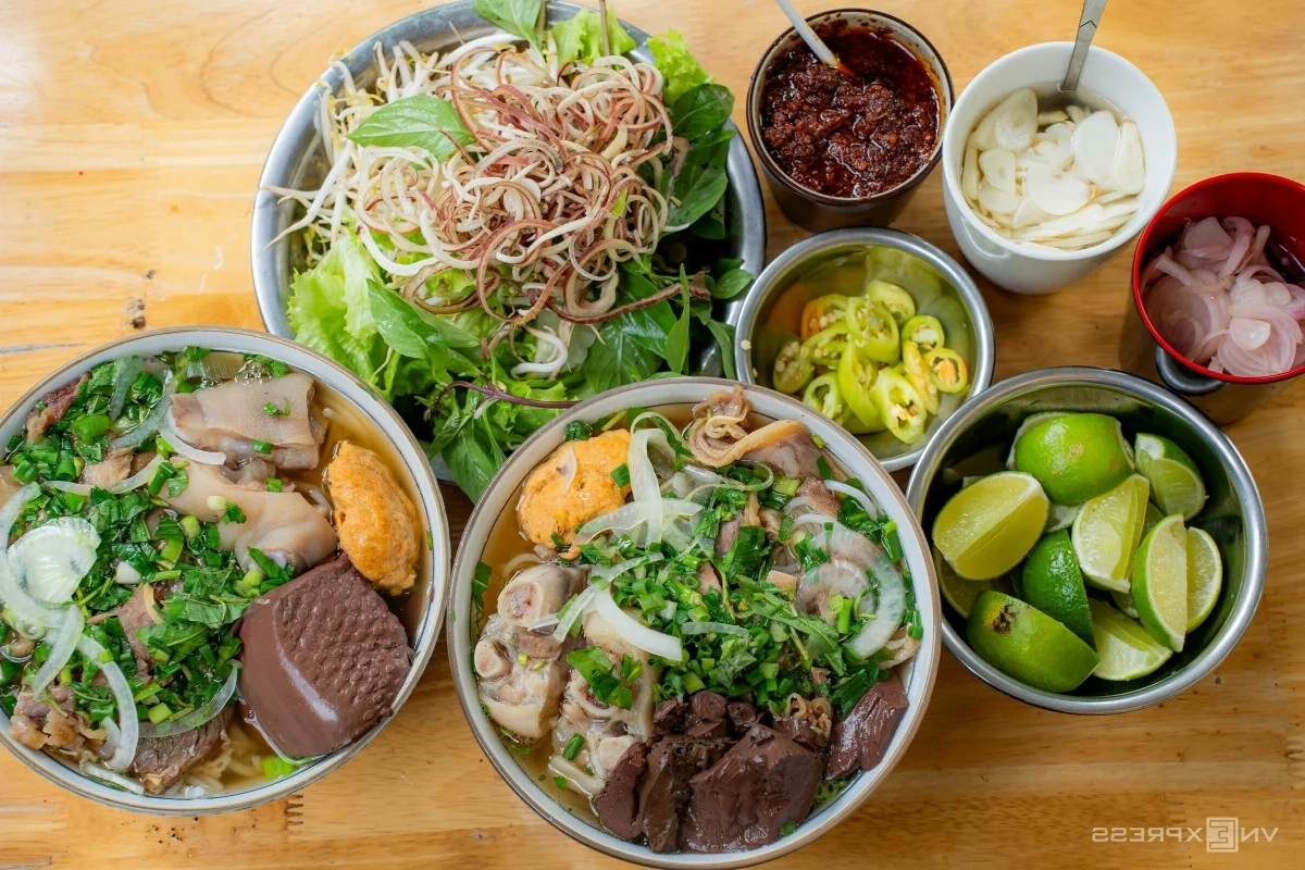 A Taste of the Unexpected: The 'Non-Authentic' Bun Bo Hue Winning Hearts in Hanoi