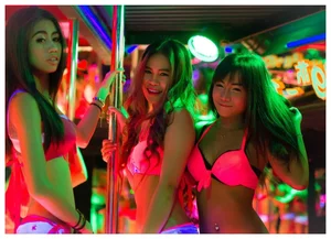 Exploring Thailand's Vibrant Walking Streets: From World-Famous Nightlife to Exquisite Street Food Delights - image 4