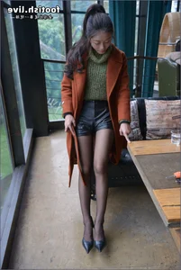 IESS Puhui Collection No. 165: Jingjing in Black Stockings and Lemon Peel - image 8