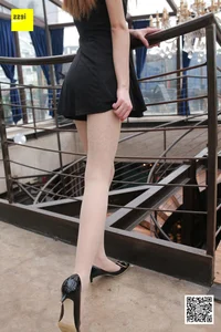 Elegant Jingjing in Mini Skirt and Nude Stockings - IESS Sixiangjia 164 Photography Collection - image 25