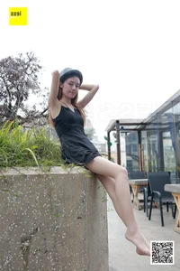 Elegant Jingjing in Mini Skirt and Nude Stockings - IESS Sixiangjia 164 Photography Collection - image 47