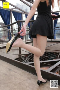 Elegant Jingjing in Mini Skirt and Nude Stockings - IESS Sixiangjia 164 Photography Collection - image 93