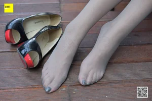 IESS SiXiangJia 113: Zi Zi Featuring Peep-Toe Patent Leather Heels - image 69