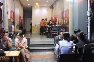 The 30-Minute Wait: Japanese Street Food Craze Hits Vietnam - image 4
