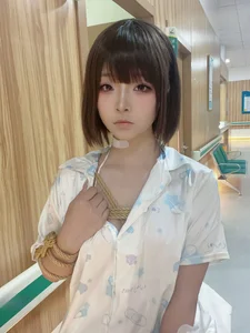 Coser Yuuhui Sick Little Sister Photo & Video Gallery - 38P 2V - image 3