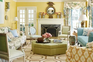 Sophisticated Yellow Interior Decor: Brightening Your Home Without Overwhelming the Senses - image 4