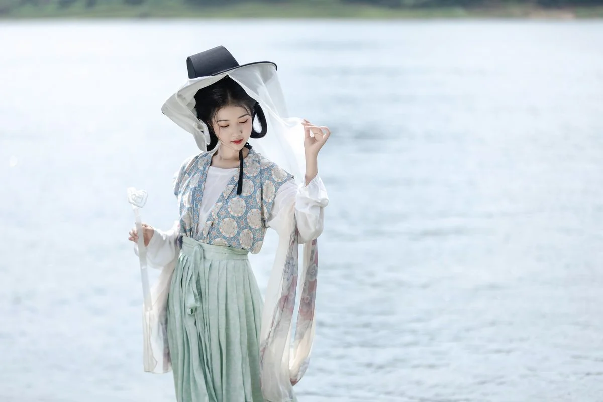 Modern Aesthetic Exploration: YiTuYu Art Language Vol.6273 Suan La Tang Er