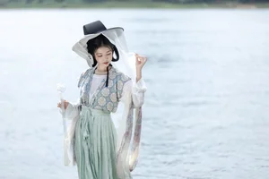 Modern Aesthetic Exploration: YiTuYu Art Language Vol.6273 Suan La Tang Er - image 0