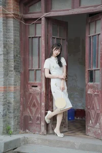 YiTuYu Art Language Vol.4961 Featuring Xiao Ke Ai: A Captivating Photographic Journey - image 1