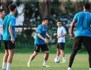 Hanoi FC Defender’s Wedding: A Stunning Celebration of Love and Style - image 6