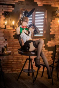 Elegant Monica-Inspired Vintage Glamour Photoshoot featuring Feng Jiang Jiang V in a Stunning Black Dress – High-Quality 32P Aesthetic Portrait Gallery - image 15