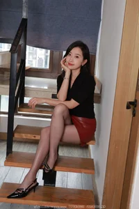 Elegant Fashion Photography: IESS SXJ No.2208 Featuring Chinese Model Xiao Jie - image 13