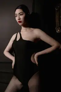 Captivating SUNNY in YiTuYu Vol.8657: An Alluring Art Language Collection - image 6