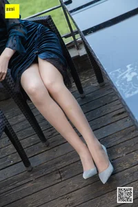 IESS Chinese Model Zizi: The Radiant Beauty of Blooming Season - image 43