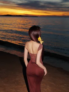 Stunning Beachwear Trends Inspired by Thailand’s Most Popular Car Models - image 6