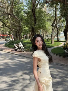 Miss Vietnam 2024 Ha Truc Linh Stuns in New Bikini Photo Shoot - image 3
