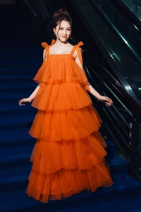 Red Carpet Glamour: Le Quyen and Ly Nha Ky Dazzle at High-Fashion Event - image 6