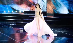 Tuong San's Pink Fashion Evolution: From Barbiecore Chic to Elegant Sophistication - image 13