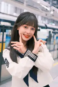 Xia Yu Xiao Nian Vol.8712: Captivating Smile & Energetic Japanese Style - image 18