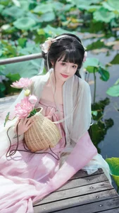 The Timeless Elegance of Yu Kimi in YiTuYu Art Language Vol.7561: A Visual Journey of Sophistication - image 25