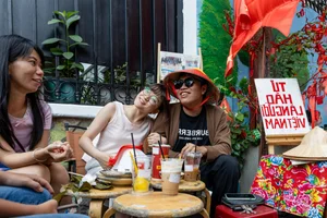 Ho Chi Minh City Celebrates with Vibrant Decorations for the April 30 Anniversary - image 8