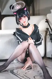Coser Shuang Mu Fu Su Embodies Kaho Hinoyama: A Playful & Charming Angelic Cat Girl [35P] - image 4