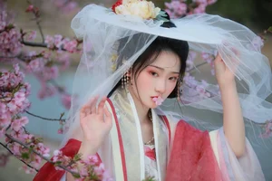 Art Language Vol.4214 Chun Yu: Capturing the Serenity and Grace of Modern Portraiture - image 15