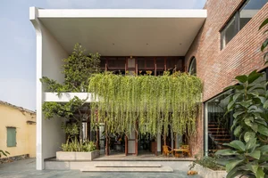 Innovative Sustainable Architecture: The Unique Green Curtain House in Thai Binh - image 9
