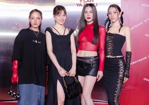 Diep Lam Anh’s Ageless Elegance: How the Multi-Talented Star maintains Her Stunning Glow Alongside Miss Vietnam Tieu Vy - image 8