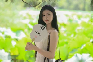 YiTuYu Art Language Vol.10371 Featuring Ai Qing: A Stunning Digital Portrait Gallery - image 3