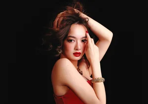 Kaity Nguyen: Discover the Radiant Style of the Global Beauty Icon Nominated for the World's 100 Most Beautiful Faces - image 8