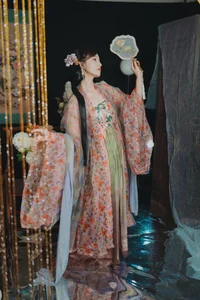 Exquisite Beauty in YiTuYu Art Language Vol.4483: Featuring Huang Shu Qi_suki - image 8