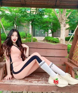 Stunning Gallery of Korean Model Han Kyung: A Blend of Elegance and Modern Style - image 30