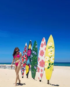 Lê Khánh Chi Dazzles Fans with Breathtaking Summer Bikini Series and Beachside Glamour - image 5