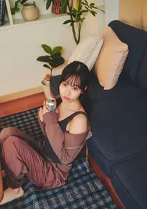 JP Chihoshi Maho Discovering Her Captivating Charm in BUBKA Digital Photo Book ウワサのちせまほ - image 5