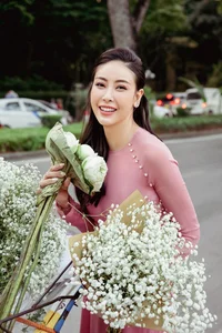 Timeless Elegance: How a 47-Year-Old Miss Vietnam Stays Youthful with Simple Beauty Hacks - image 1