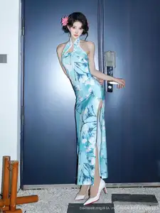 XiuRen No.10594: Li Shuang Er's Graceful Charm in a Modern Cheongsam, Captivating Asian Beauty. - image 26