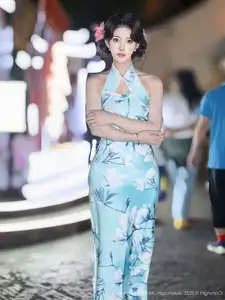 XiuRen No.10594: Li Shuang Er's Graceful Charm in a Modern Cheongsam, Captivating Asian Beauty. - image 12